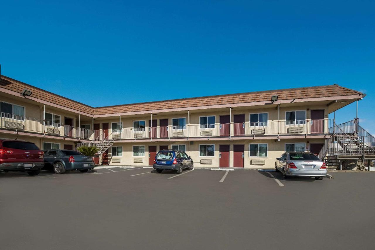 Rodeway Inn San Bernardino & Redlands מראה חיצוני תמונה