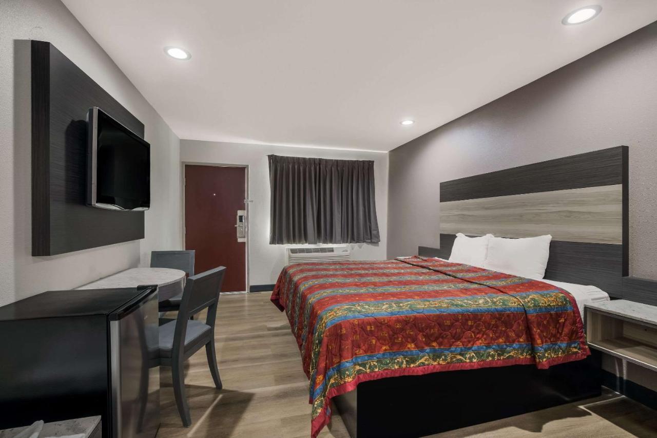 Rodeway Inn San Bernardino & Redlands מראה חיצוני תמונה
