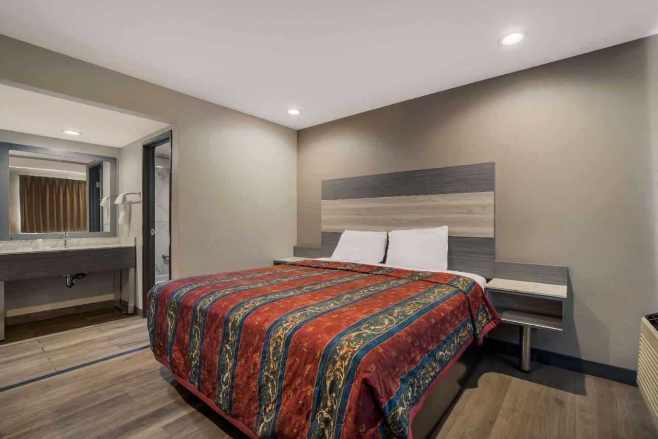 Rodeway Inn San Bernardino & Redlands מראה חיצוני תמונה