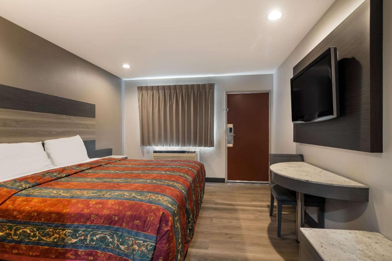 Rodeway Inn San Bernardino & Redlands מראה חיצוני תמונה